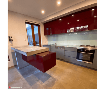 Gorgeous historic 2 level terrace Contemporary & Convenient - Photo 1