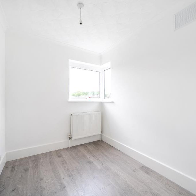 4 bedroom detached house to rent - Photo 1