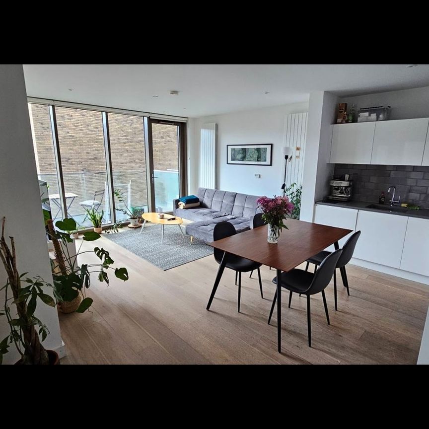 2 Bed Flat, Schooner Road, E16 - Photo 1