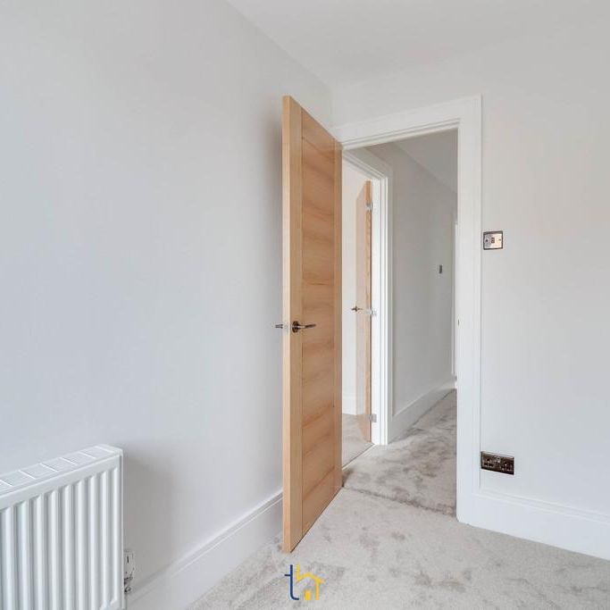 3 bedroom semi-detached house to rent - Photo 1