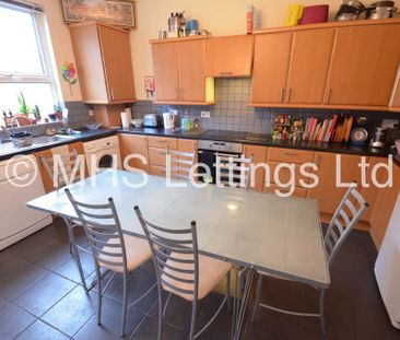 4 Bedroom Mid Terraced House for rent in Welton Mount - Photo 6