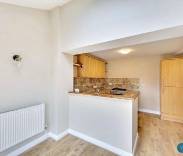 3 bedroom terraced house to rent - Photo 6