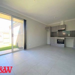 1 BEDROOM GRANNY FLAT - Photo 2