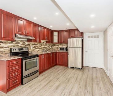 For Lease - 689 Ambroise Crescent, Milton, Ontario - Photo 3