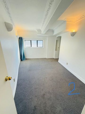 3 large bedrooms in CBD - Photo 2