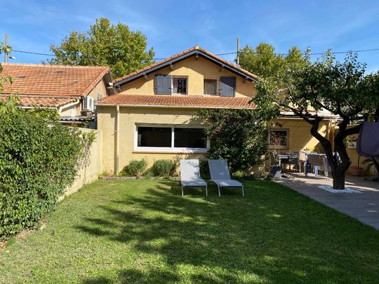 MAISON 135M² 5 CHAMBRES LES MILLES - Photo 1