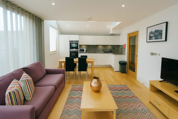 2 bedroom flat to rent - Photo 1