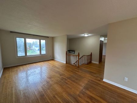 For Lease - 278 Pine Drive, Barrie, Ontario - Photo 2