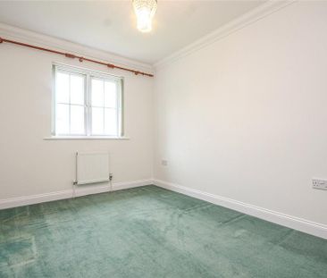 4 bedroom link detached house to rent - Photo 5