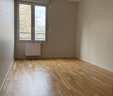 Location Appartement 3 pièces 66m² LYON 6ème - Photo 6