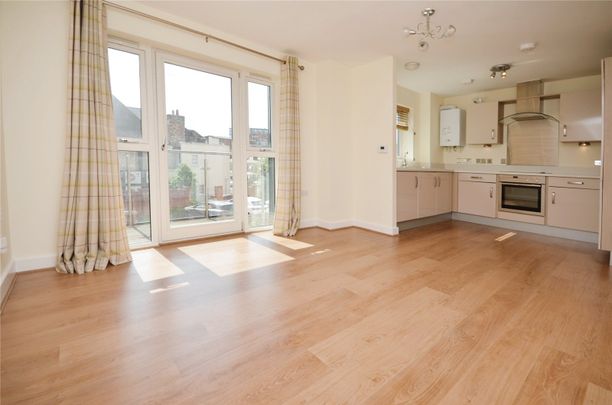 2 bedroom apartment to rent - Photo 1