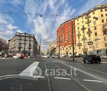 Bilocale in Affitto in Viale Luigi Torelli 8 a Milano - Photo 1
