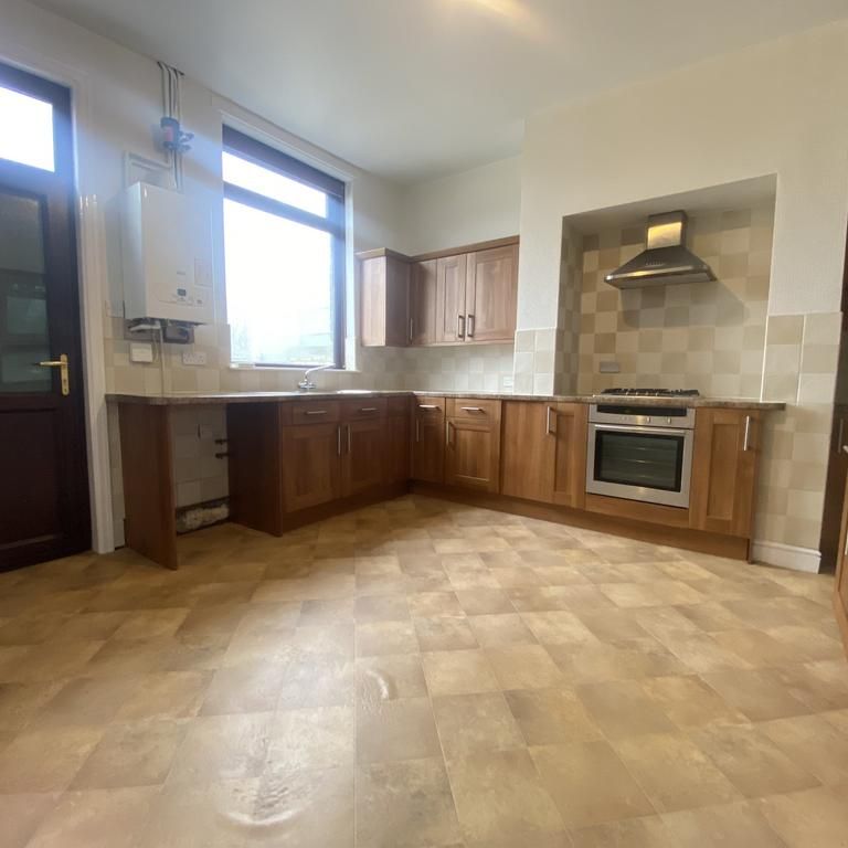 2 bedroom terraced house to rent - Photo 1