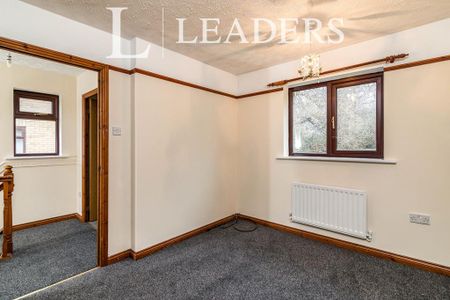 3 bedroom semi-detached house to rent - Photo 3
