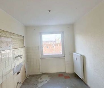 Modernisierte und helle 3-Zimmerwohnung mit Balkon, Wannenbad und G... - Photo 3