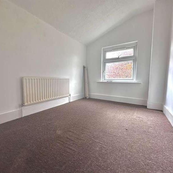 St Leonards Avenue, Bedford, MK42 - Photo 1