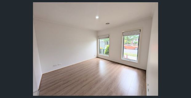 A Stunning Home in Highlands Estate - Photo 1