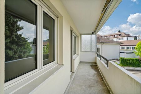 Geräumige 3.5 Zimmer-Wohnung an zentraler Lage - Photo 4