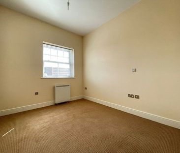 Alder Meadow, Warwick, CV34 - Photo 4