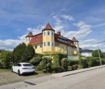 Wohnen wie im Schloss! Großzügige, stilvolle 2-Zimmer-Wohnung mit B... - Foto 2