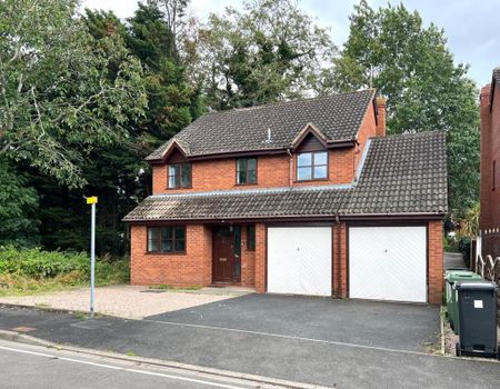 1 bedroom in a house share to rent - Photo 2