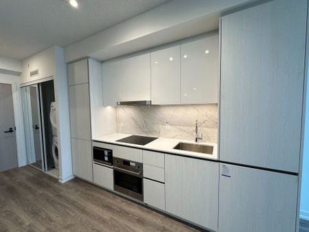 For Lease - 8 Interchange Way Unit# 3511, Vaughan, Ontario - Photo 3