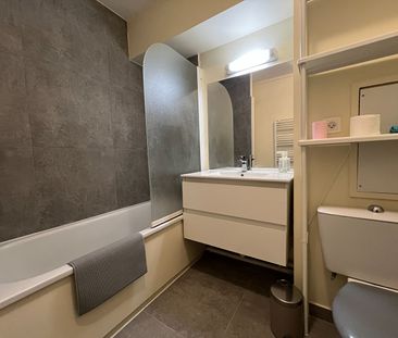 Location Appartement 1 pièce 37m² AVIGNON 84000 - Photo 4