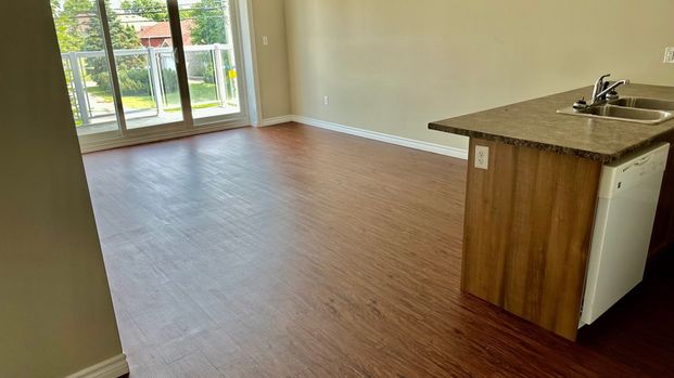 For Lease - 665 King Street Unit# 208, Gananoque, Ontario - Photo 1