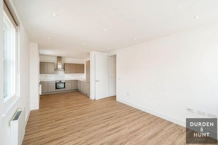 High Street, Ongar - Photo 3