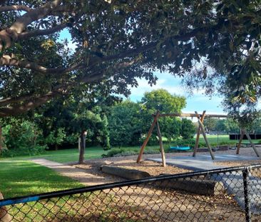 Malvern East - Photo 2