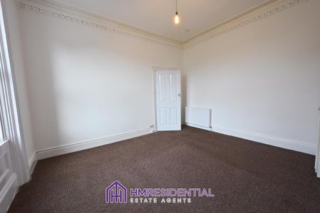 3 bedroom flat to rent - Photo 4