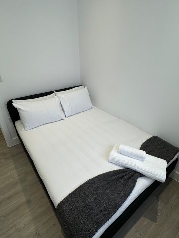 3 Bed Flat, Castle Square, SO14 - Photo 3