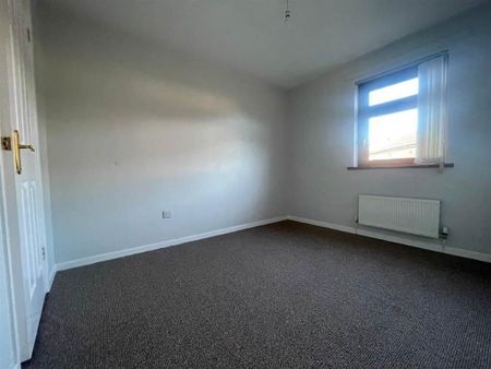 4 Mountpottinger Road, Belfast, BT5 4LG - Photo 2