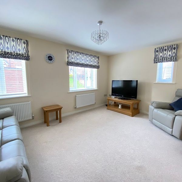 Y Deri, Derwen Fawr, Swansea, SA2 - Photo 1