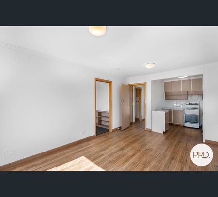 1/107 MONTAGU STREET, New Town, Tas 7008 - Photo 4
