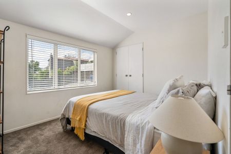 Stylish Northcote Haven! - Photo 3