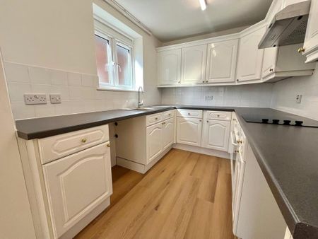 2 bedroom apartment to rent - Photo 4