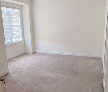 For Lease - 63 Blenheim Circle, Whitby, Ontario - Photo 6