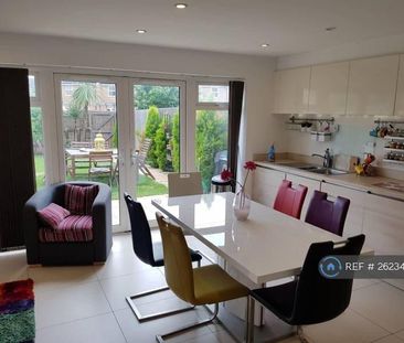 1 bedroom in a house share to rent - Photo 5