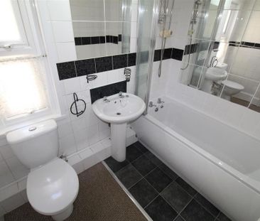 2 bedroom apartment to rent - Photo 6