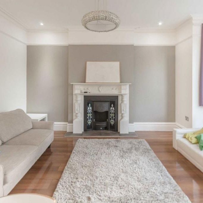 3 bedroom flat to rent - Photo 1