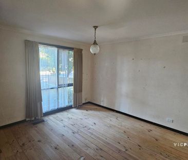 Prime Location Living in the Heart of Wantirna South - Photo 3