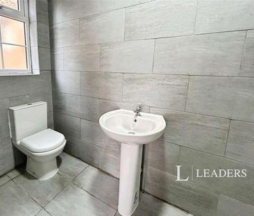 Albion Walk, Cheltenham, Gloucestershire, GL50 - Photo 5