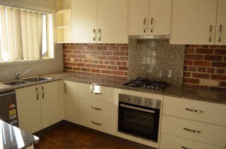 Close to town and schools - Photo 4