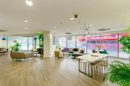 2 bedroom flat to rent - Photo 2