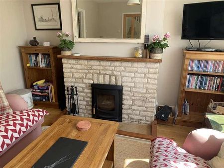 Rose Cottage, The Hill, Westwell, Nr Burford, OX18 - Photo 2