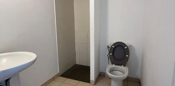 Location Appartement 1 pièce 20m² STE CLOTILDE 97490 - Photo 2