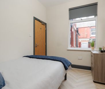 4 Bed End Terrace, Maxton Road, L6 - Photo 5