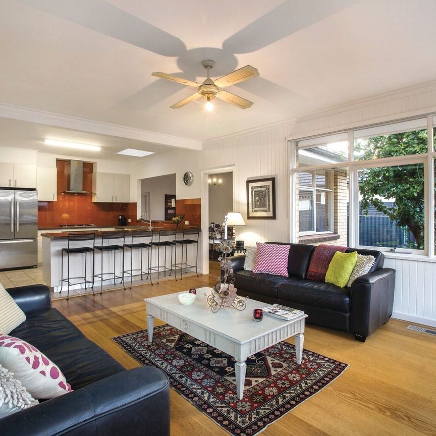 Brighton East - Photo 1