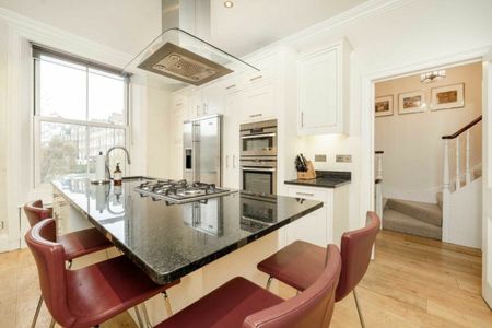 Marloes Road, Earls Court, W8 - Photo 2